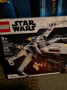 Lego Star Wars Luke Skywalkers X-Wing Fighter 75301 pcs 474 NIB